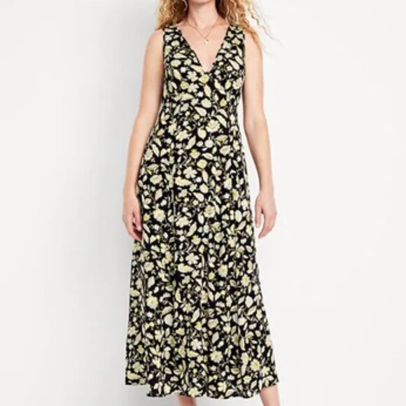Old Navy Fit & Flare Floral Maxi Dress Size X-Small - Picture 2 of 4